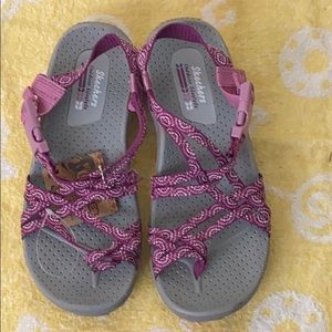 Sports and leisure beach sandals